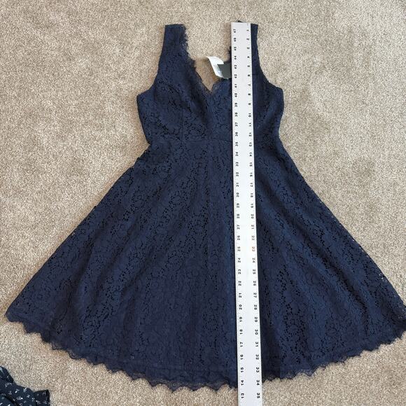 Soprano small lace overlay v neck fit and flare dress D4 2418 - Picture 3 of 13